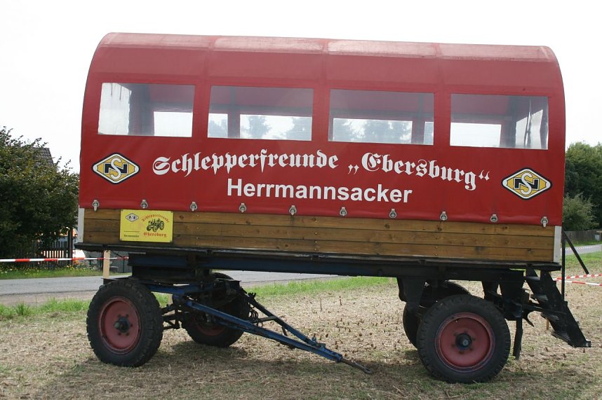 Schlepperfreunde feierten 20-j&auml;hriges Jubil&auml;um