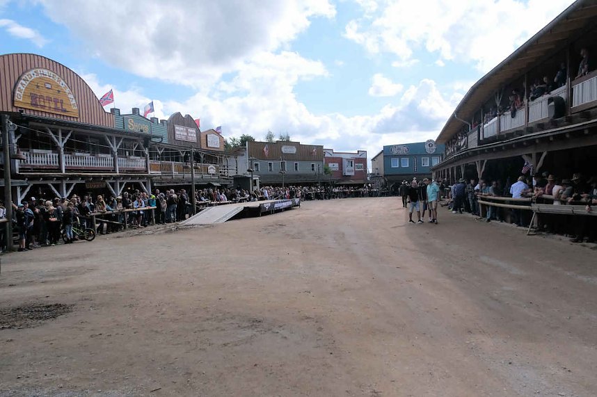 PS-Show in Pullman City