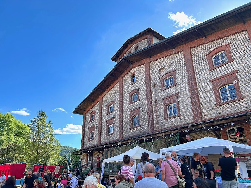 Picknick und Performance - die CircusM&uuml;hle Kelbra lud am Wochenende zum gem&uuml;tlichen Beisammensein