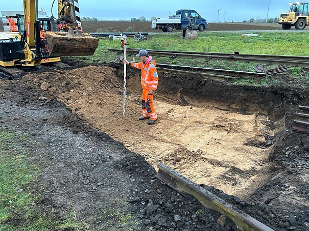 Bildergalerie der Grundhafte Instandsetzung Bahn&uuml;bergang am Gleisdreieck Siersleben