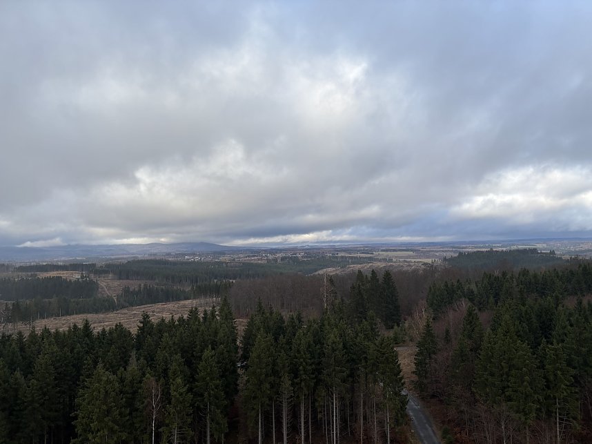 Weltrekord auf dem Harzer Hexenbesen: David Storl st&ouml;&szlig;t 43 Meter tief und 29,94 Meter weit