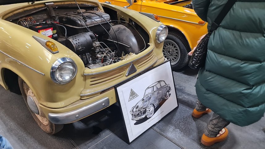 Jede Menge Oldtimer gab es am Wochenende in Erfurt zu sehen.