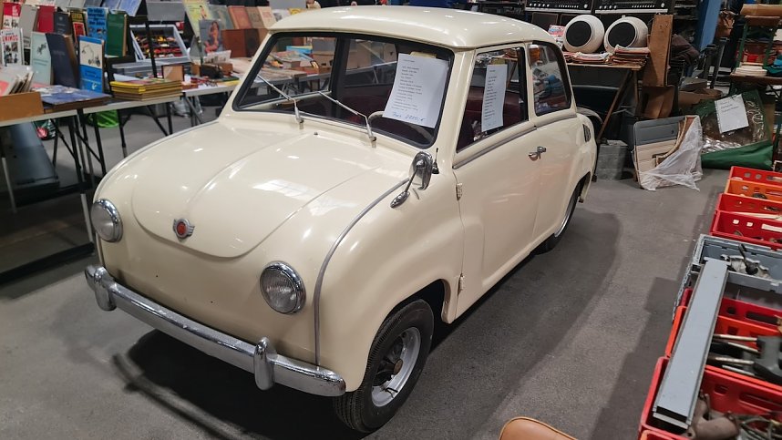 Jede Menge Oldtimer gab es am Wochenende in Erfurt zu sehen.