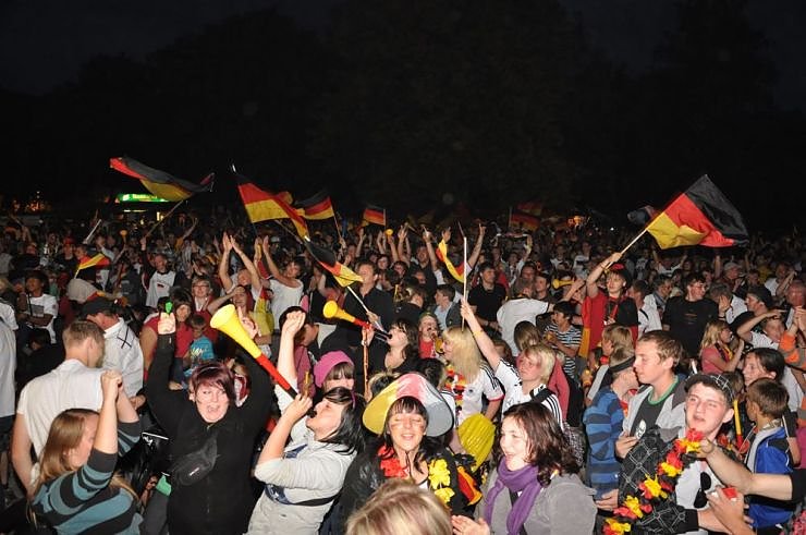 Public Viewing auf den Petersberg