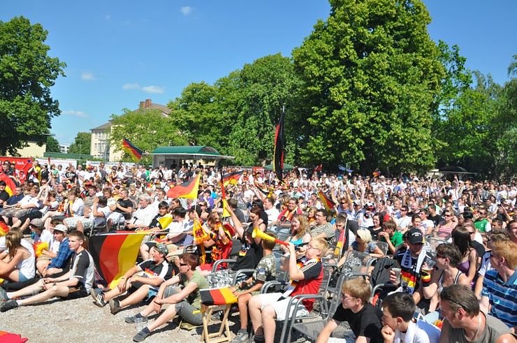 Public Viewing auf den Petersberg