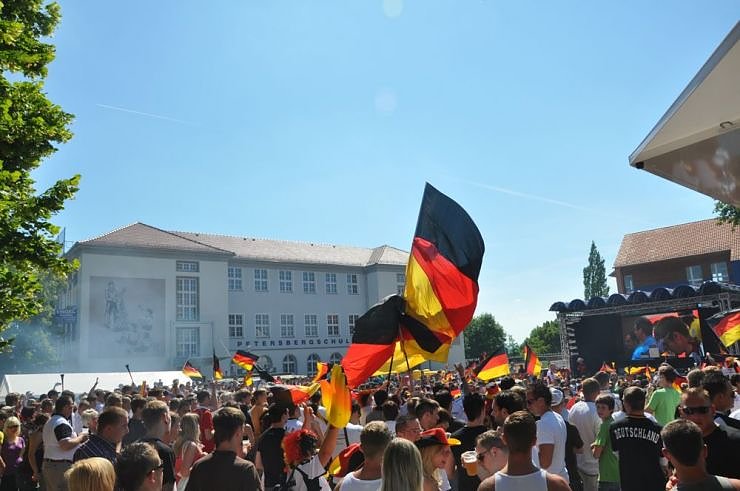Public Viewing auf den Petersberg