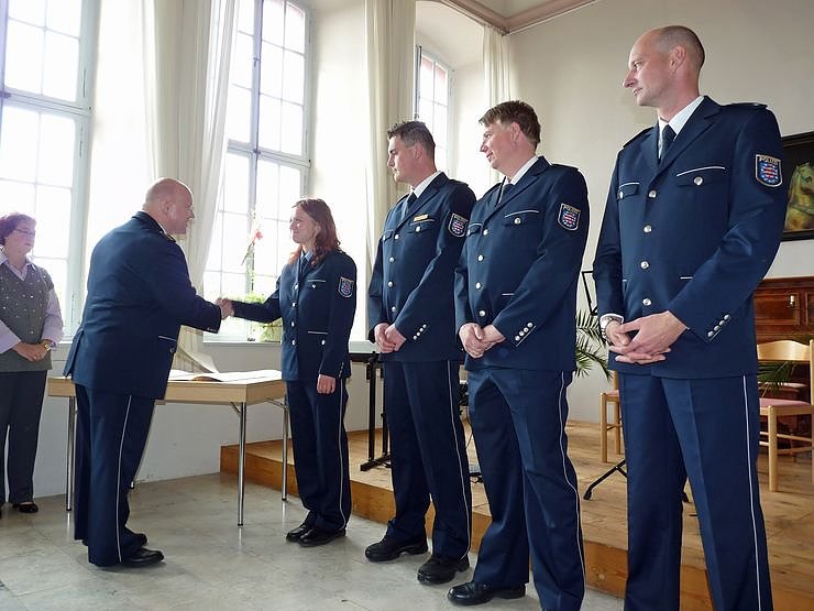 Bef&ouml;rderungen ausgesprochen