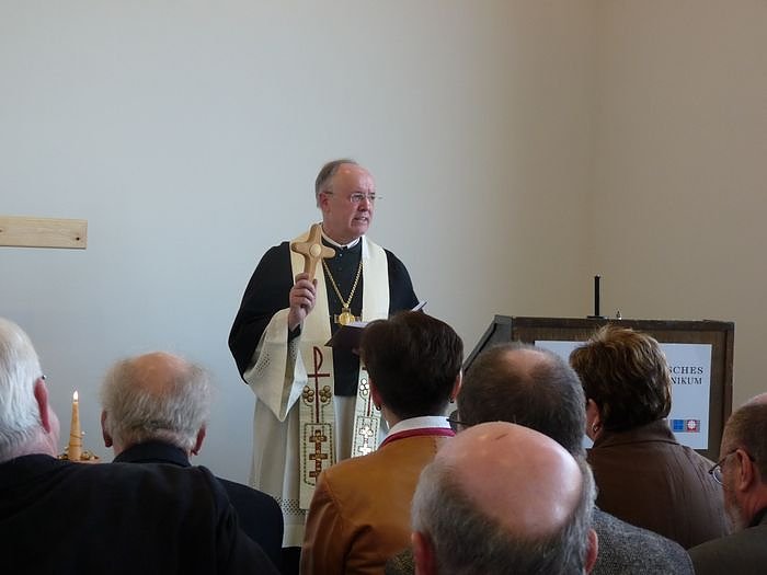 Bald erste Patienten